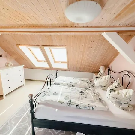 Blick Ins Freie: Landhaus Mit Idyllischem Garten Holiday home
