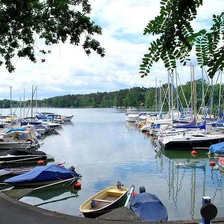 Blick Ins Freie: Landhaus Mit Idyllischem Garten *